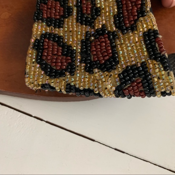 Wooden cheetah slides - Picture 4 of 7